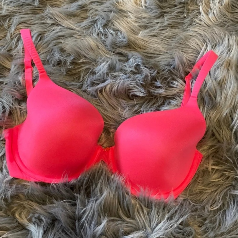 Victoria’s Secret bra